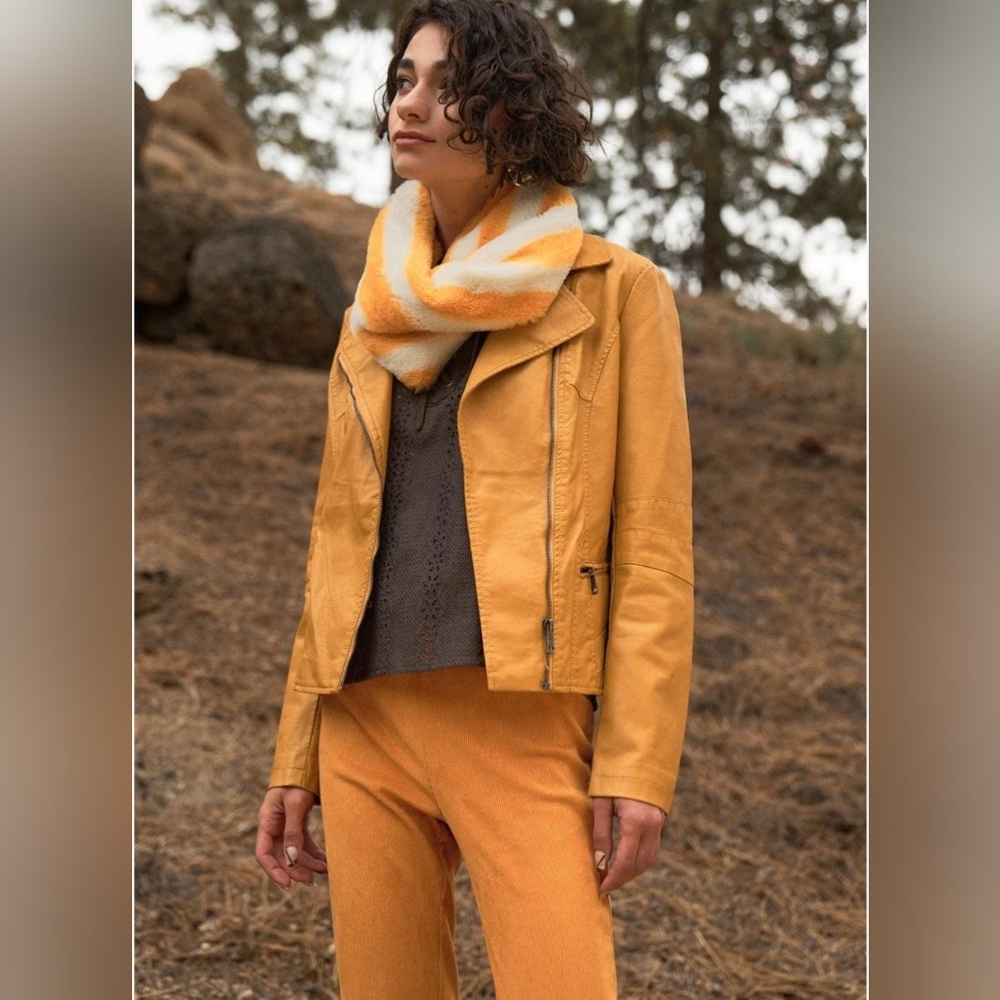 Yellow Striped Fuzzy Twisted Infinity Scarf